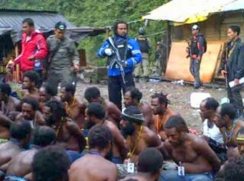 Indonesian police burn houses and arrest and torture innocent Papuans in Timika, West Papua4