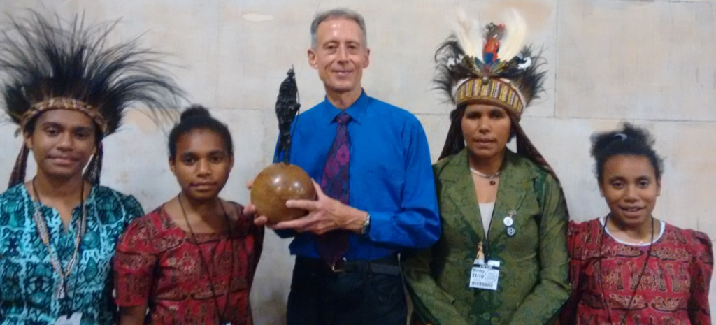 gandhi-peace-award-koteka-and-peter-tatchell7